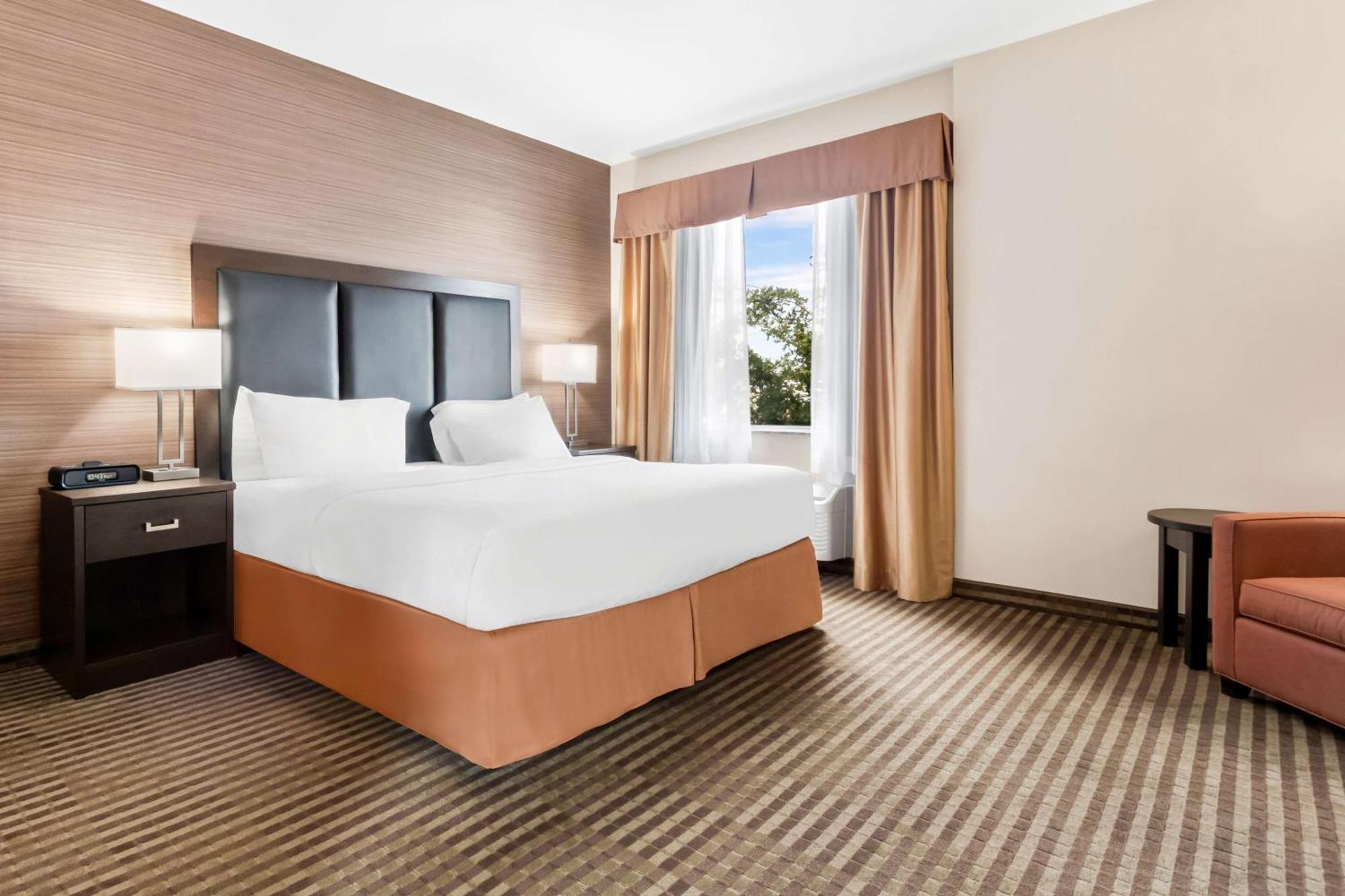 Best Western Plus Fergus Hotel Zewnętrze zdjęcie