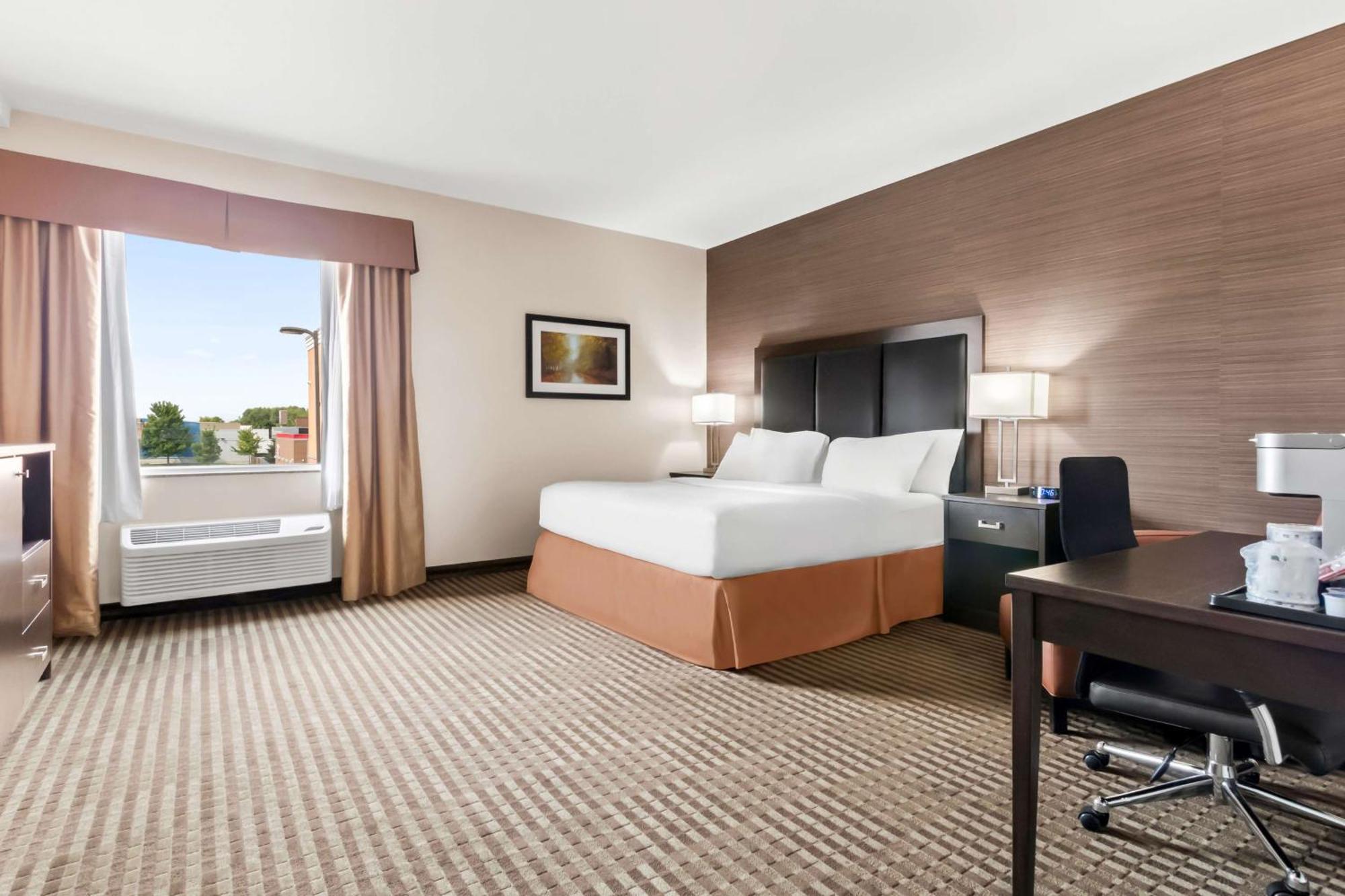 Best Western Plus Fergus Hotel Zewnętrze zdjęcie