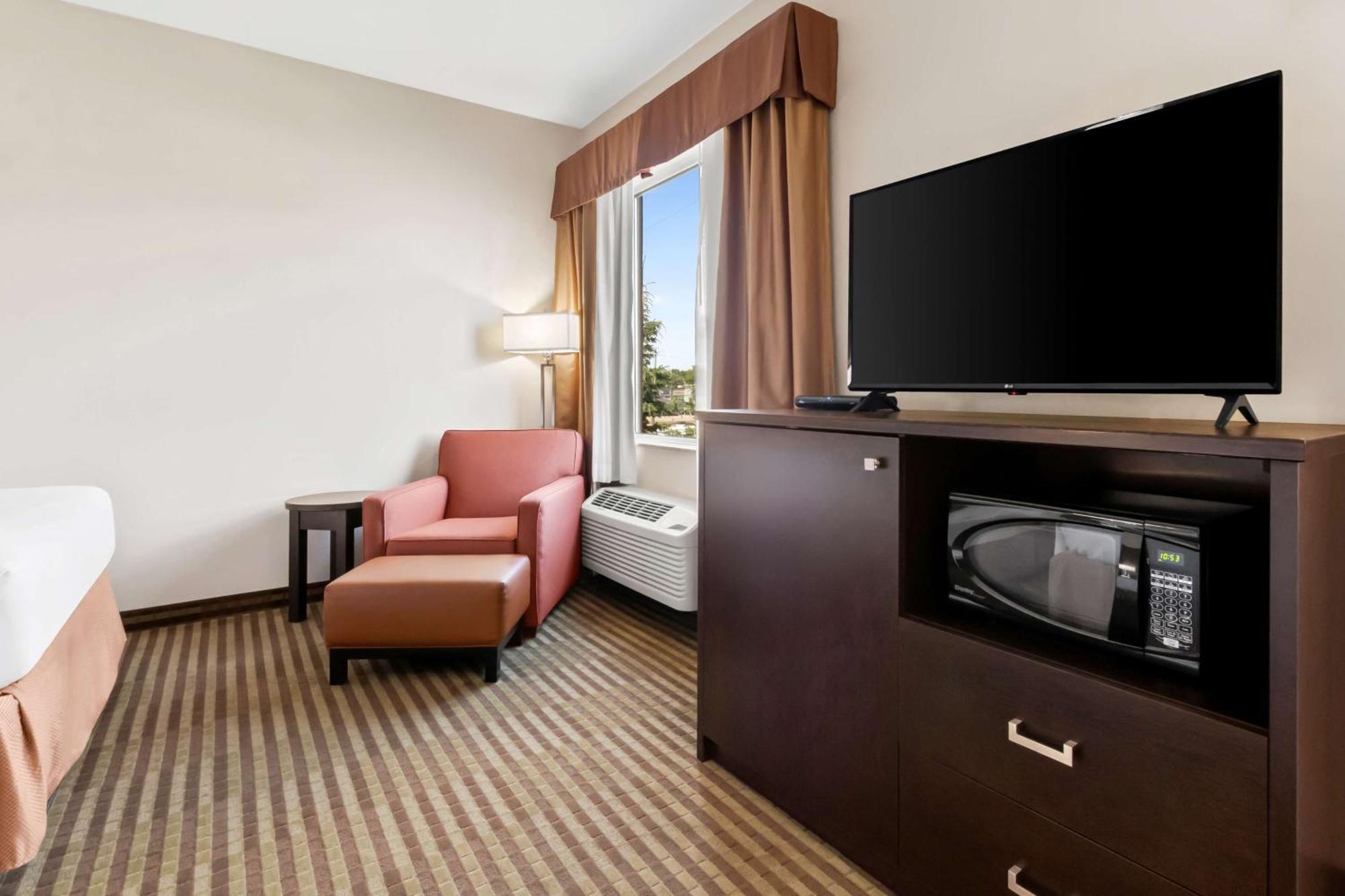 Best Western Plus Fergus Hotel Zewnętrze zdjęcie