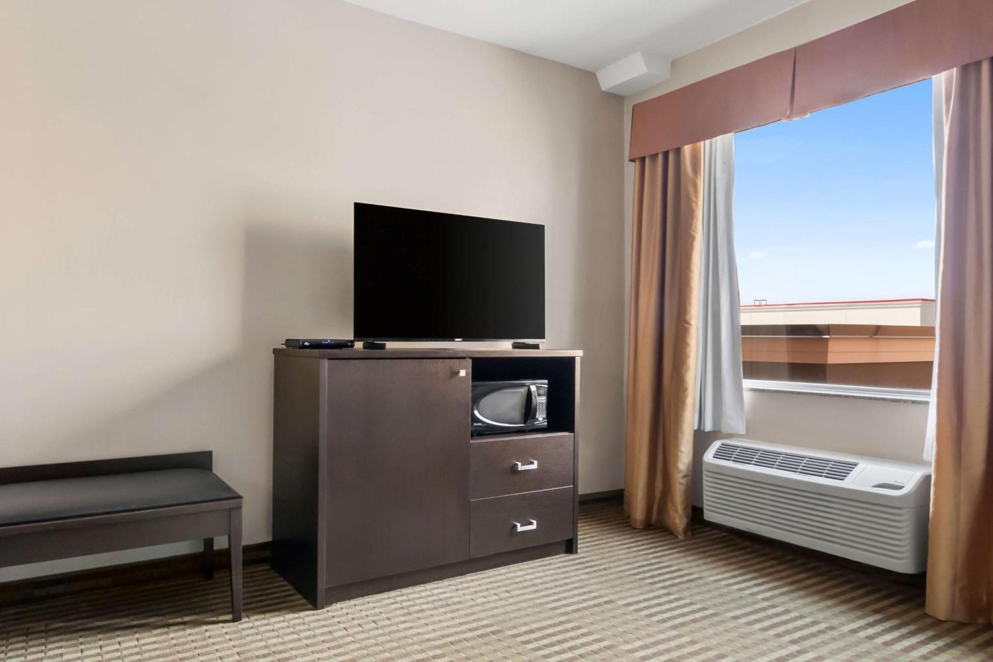 Best Western Plus Fergus Hotel Zewnętrze zdjęcie
