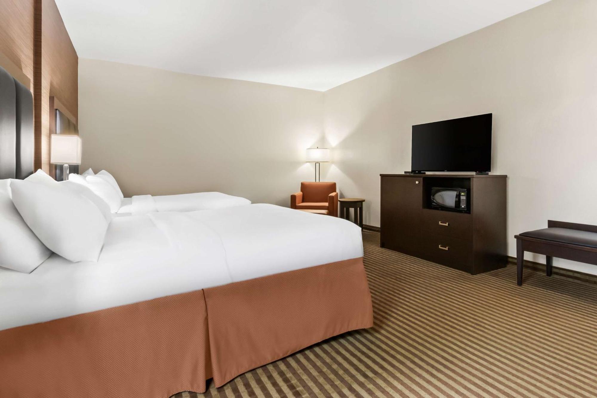 Best Western Plus Fergus Hotel Zewnętrze zdjęcie