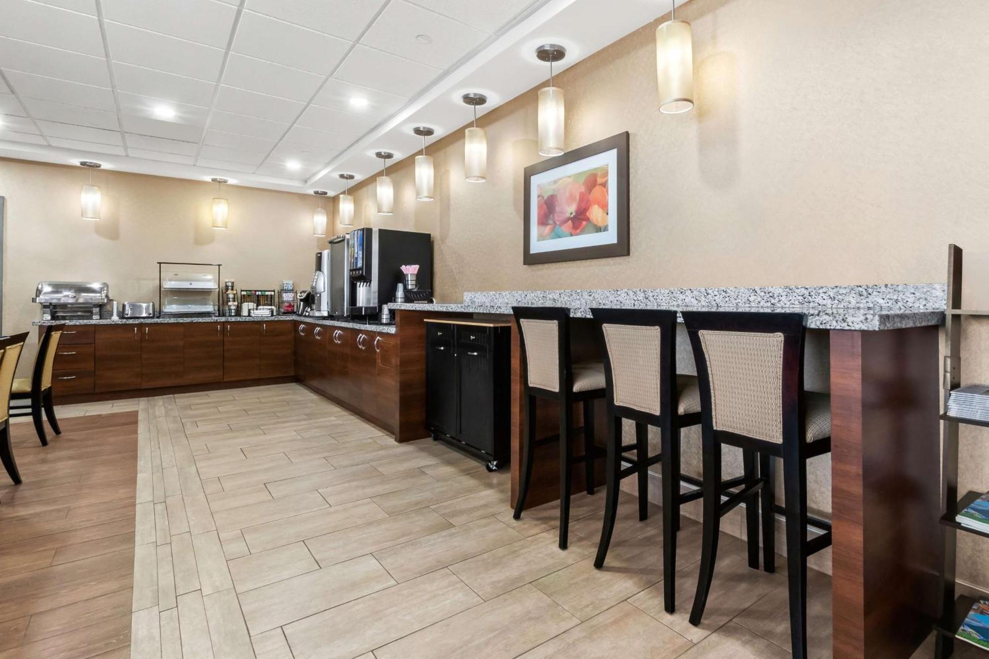 Best Western Plus Fergus Hotel Zewnętrze zdjęcie