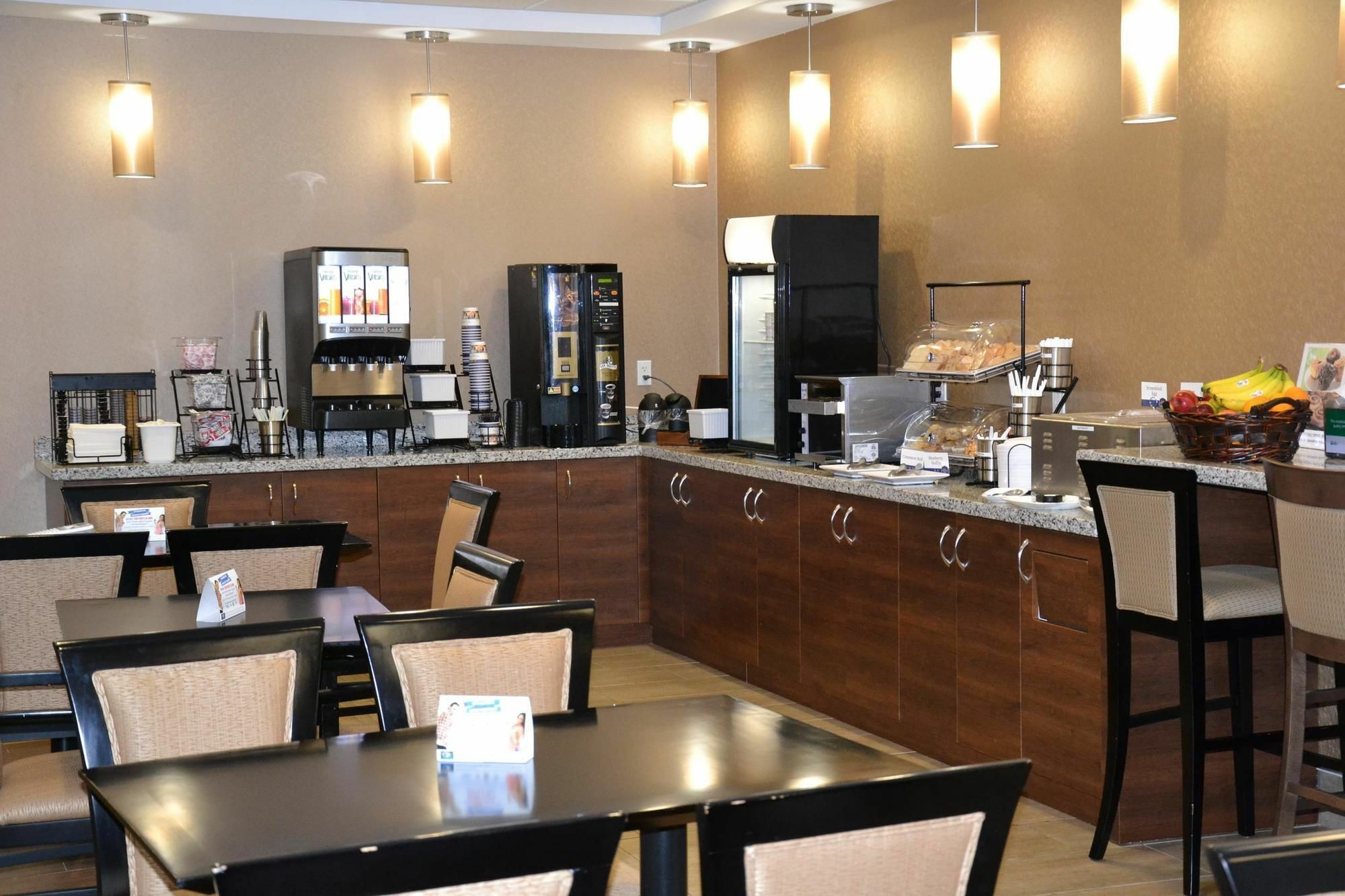 Best Western Plus Fergus Hotel Zewnętrze zdjęcie